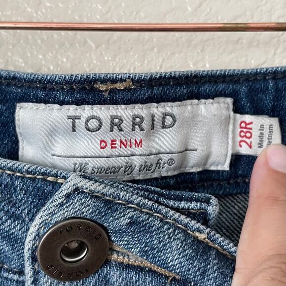 Torrid Jeans Womens 28 Plus Blue Straight High Rise Button Fly Distressed Cotton - Picture 11 of 13